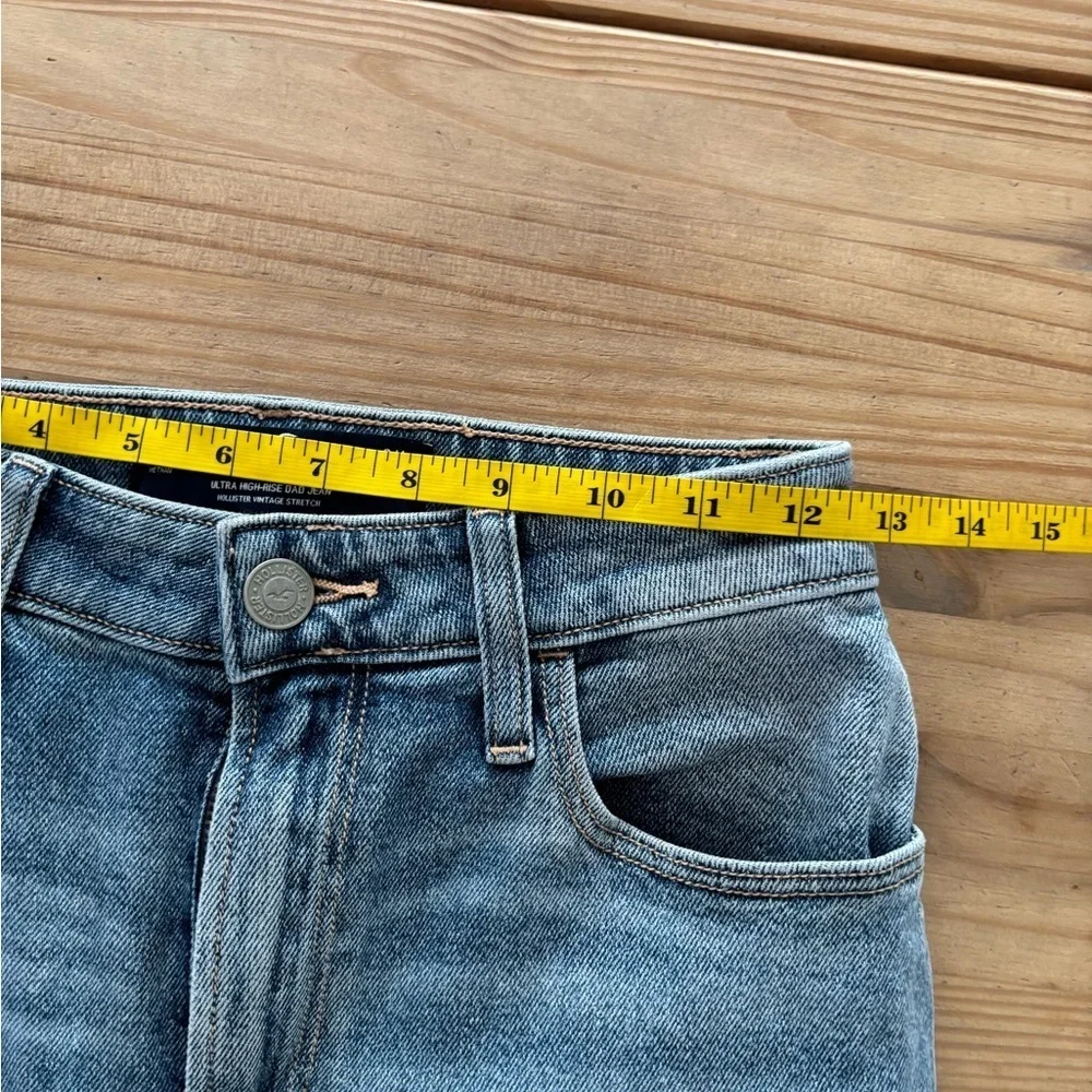 00L Hollister Ultra high rise dad Jeans